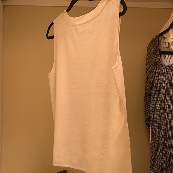 Top - Picture 4 of 9